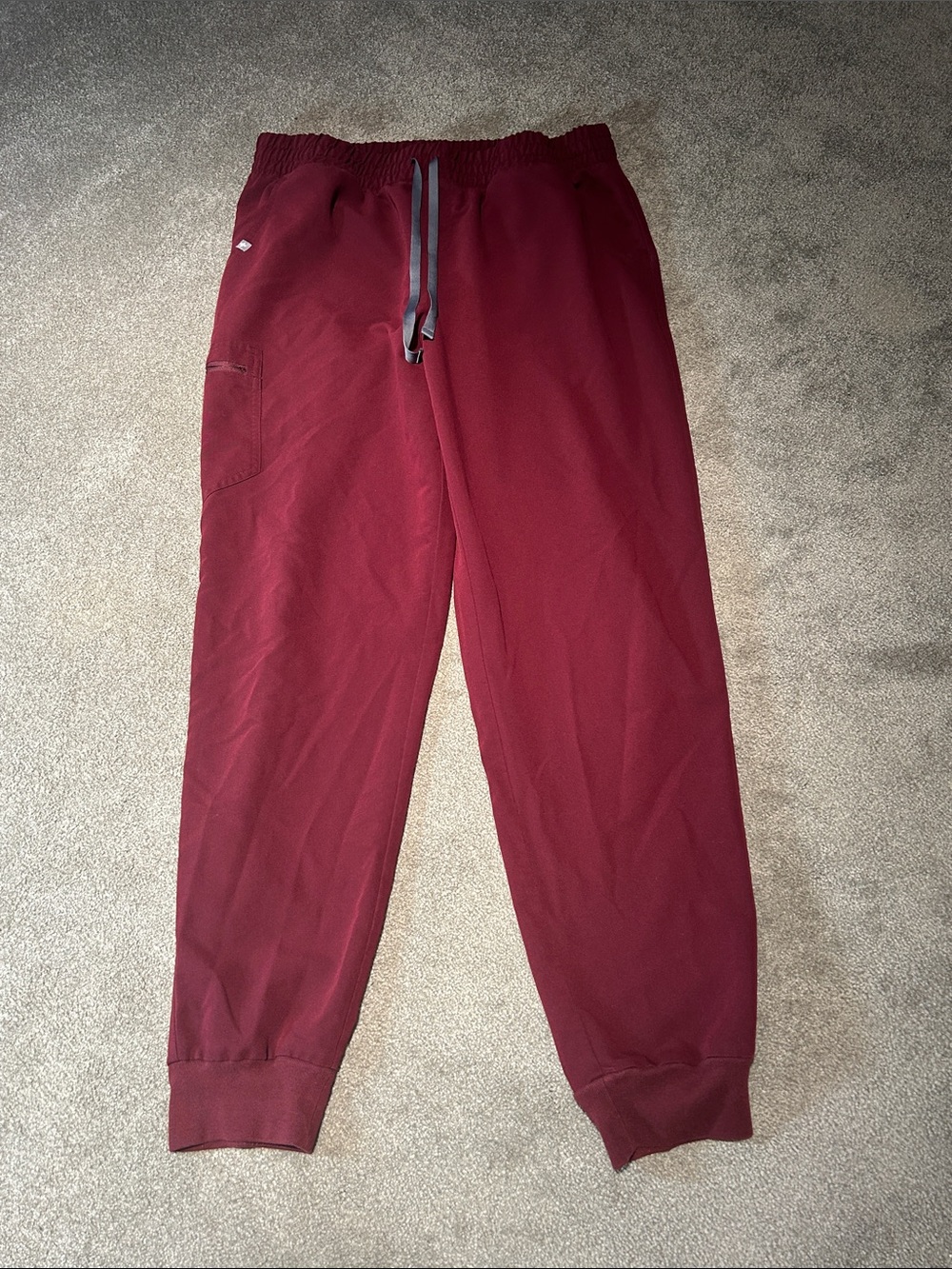Figs Women's Burgundy Zamora Jogger XLT